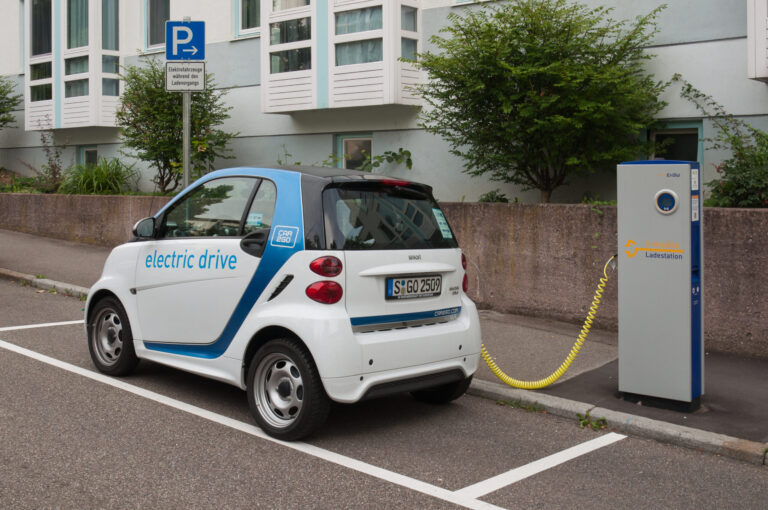 Une électrique d’occasion peut-elle suffire à vos trajets ? Les repères à vérifier
